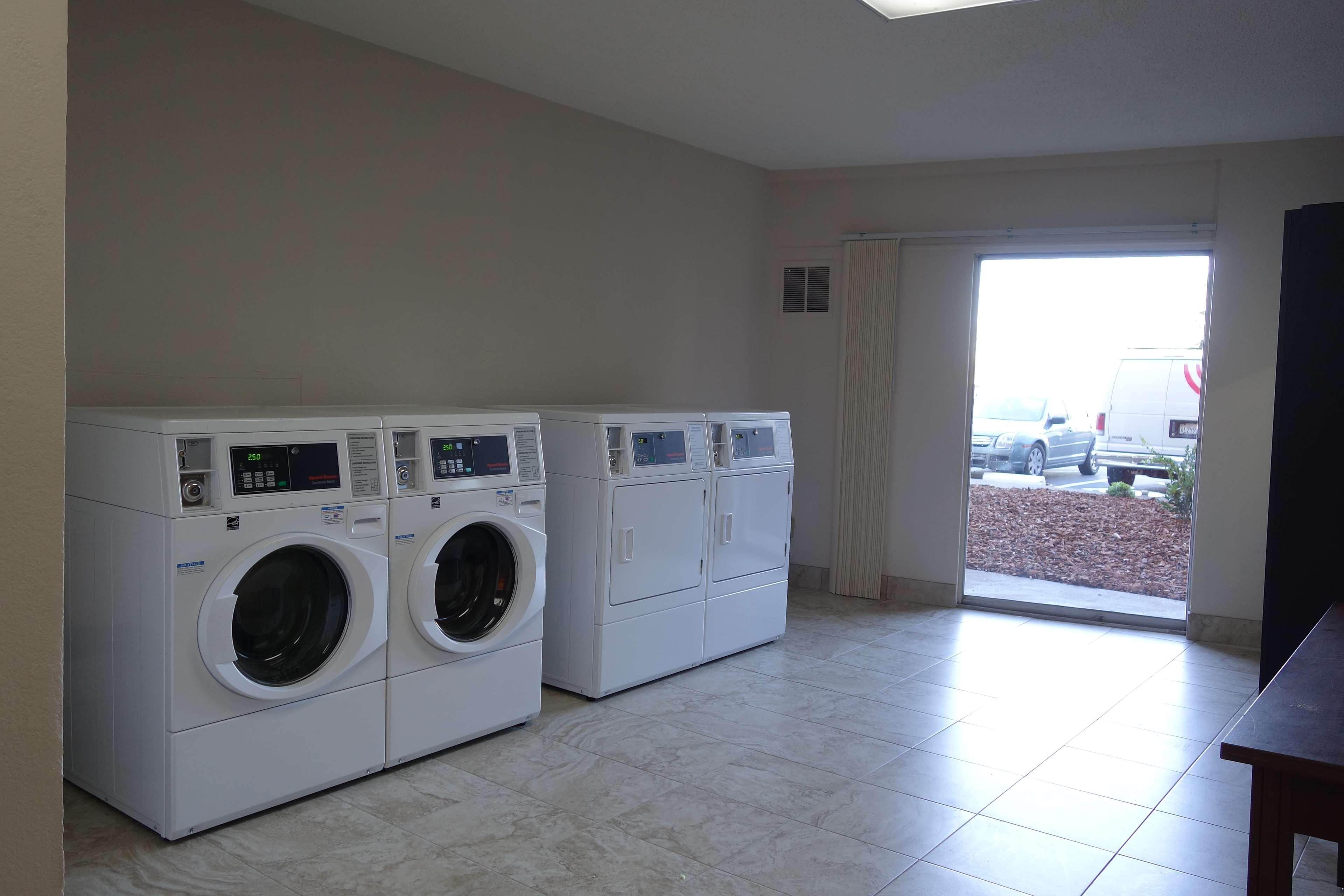Ramada By Wyndham Sacramento Ξενοδοχείο North Highlands Εξωτερικό φωτογραφία